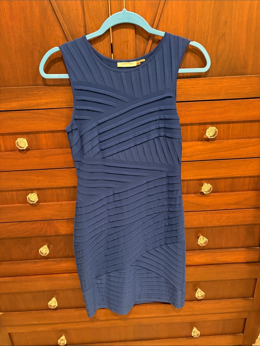 Calvin Klein Navy Textured Sleeveless Sheath Dress